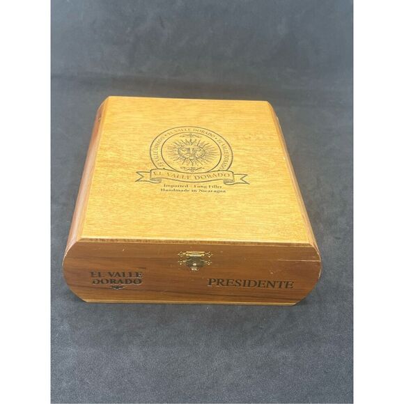 El Valle Dorado Presidente Empty C Igar Box. Assembled In Nicaragua 8x6x2.5”   T - Picture 1 of 6